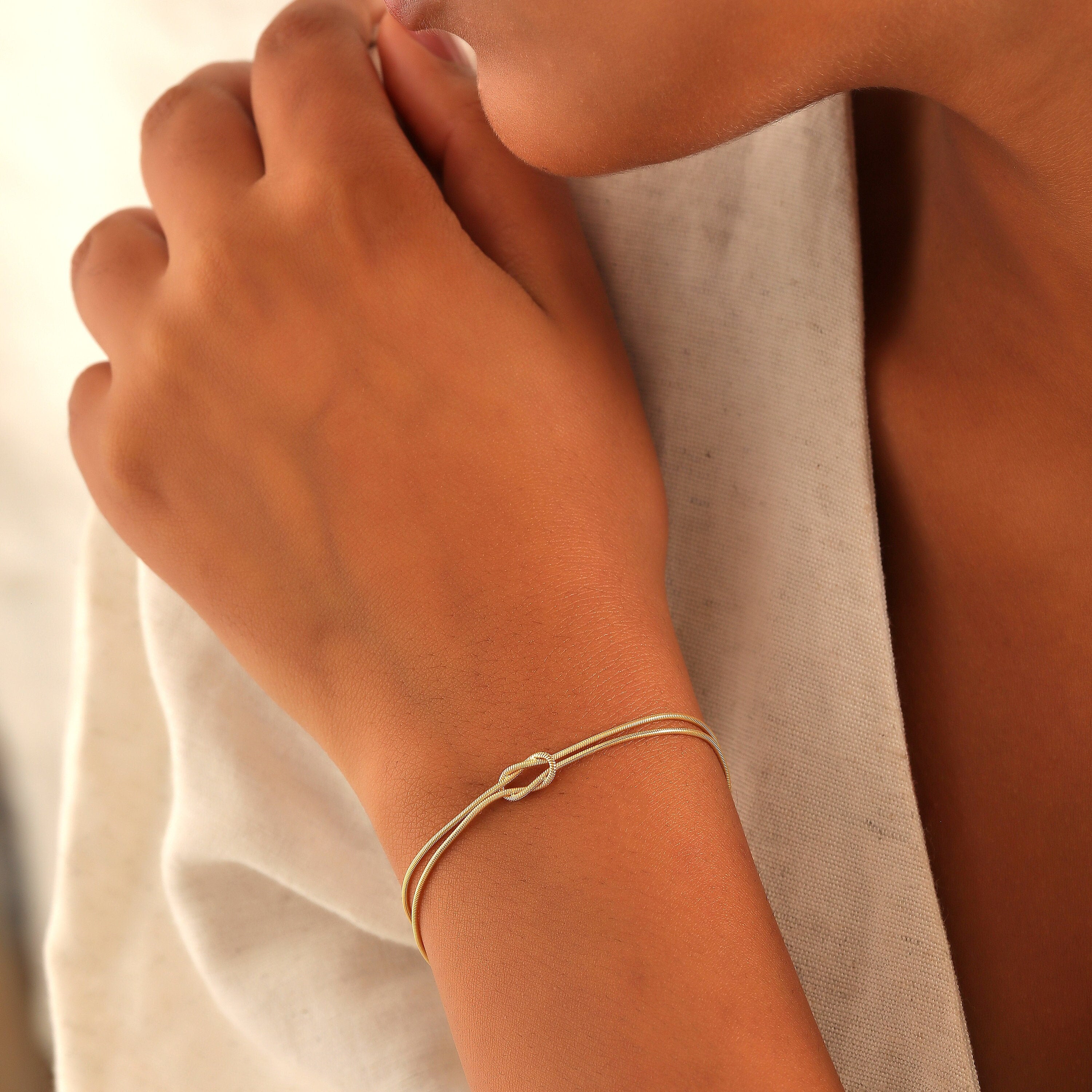 14k Gold filled Knot Bracelet with Snake Chain, Friendship Bracelet, Couples Bracelet, Mother Daughter Gift, Dainty Gold Bracelet, AU87